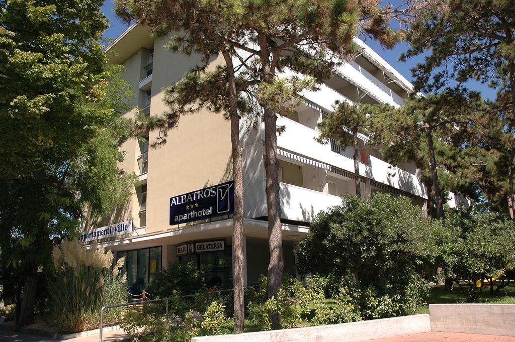 Aparthotel Albatros Lignano Sabbiadoro Zewnętrze zdjęcie